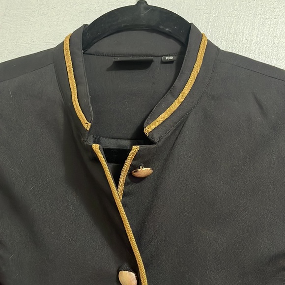 Black and gold blazer - Picture 3 of 6
